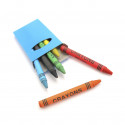 Livre de coloriage avec une trousse de crayons rouges présentée dans un sac métallisé et un autocollant personnalisé