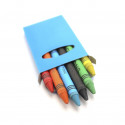 Livre de coloriage avec une trousse de crayons rouges présentée dans un sac métallisé et un autocollant personnalisé