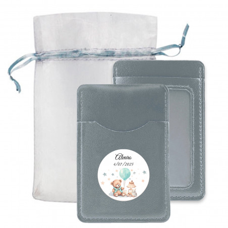 Porte-cartes argenté personnalisé dans un sac en organza pour les cadeaux de baptême