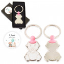 Porte-clés bébé rose dans une boîte personnalisée pour les cadeaux