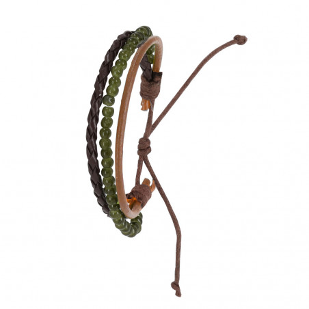Bracelet à trois cordons dans une enveloppe kraft et autocollant de communion personnalisé pour garçon