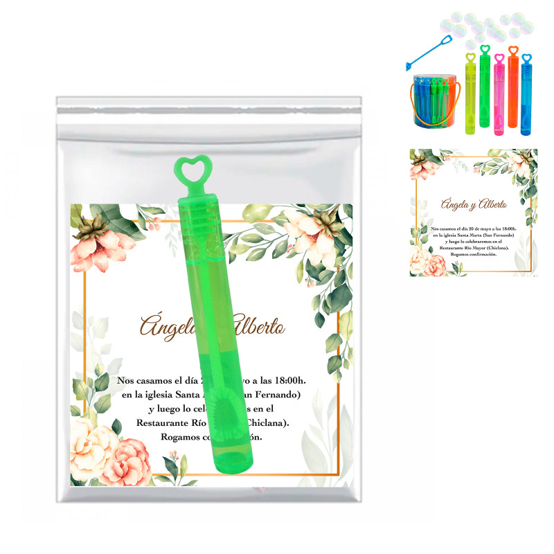 Minipompeur avec bouchon en forme de cœur et carte personnalisable dans un sac transparent pour les mariages