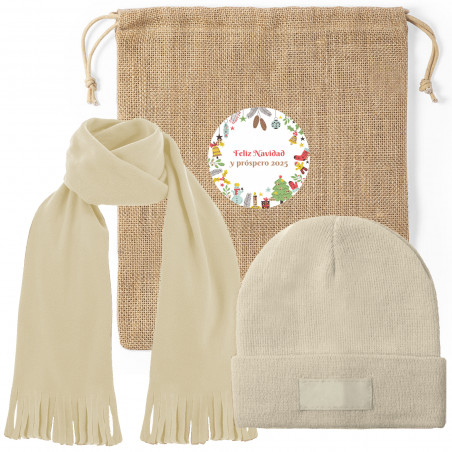 Écharpe et bonnet beige à offrir à une femme pour Noël