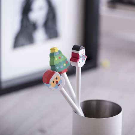 Bracelet enroulable en forme de renne et crayon de Père Noël dans un sac de Noël personnalisé