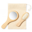 Miroir de poche et brosse en bois dans un sac en coton avec carte personnalisée pour les mariages