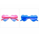 Lunettes de soleil en forme de cœur pour les détails
