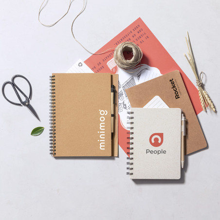 Cahier marron en carton recyclé cousu