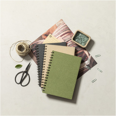 Carnet à anneaux A5 écologique en carton recyclé et style durable