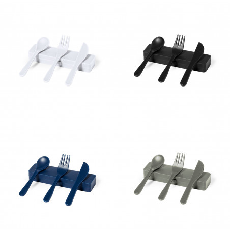 Couverts de table avec finition mate, plusieurs couleurs au choix avec étui