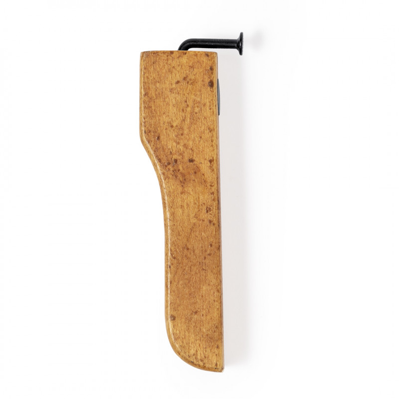 Ouvre-bouteille design industriel avec clou à offrir