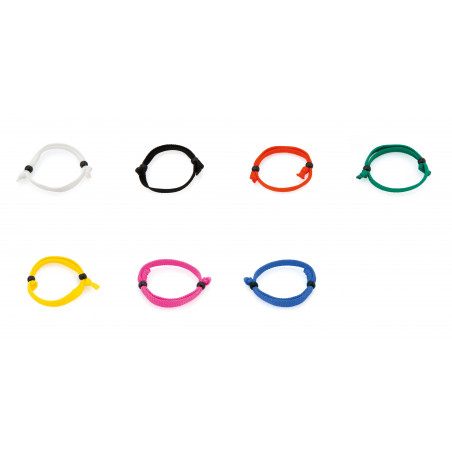 Bracelets en fil ajustables de couleurs variées
