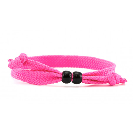 Bracelets en fil ajustables de couleurs variées