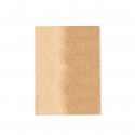 Tapis photo jaune dans une enveloppe en papier kraft personnalisée avec un autocollant de bébé pour des souvenirs de baptême.