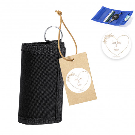 Porte-clés noir avec étiquette kraft personnalisée pour mariages et événements