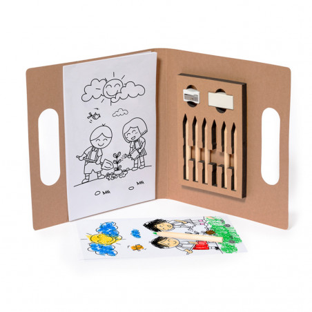 Livre de coloriage avec crayons, taille-crayon et gomme dans un dossier personnalisé