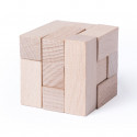 Jeux d'habileté en bois dans une boîte avec autocollant de Noël