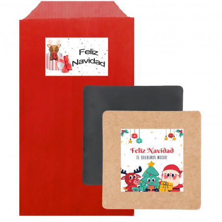 Aimant personnalisé dans une enveloppe kraft rouge avec autocollant joyeux noël pour plus de détails