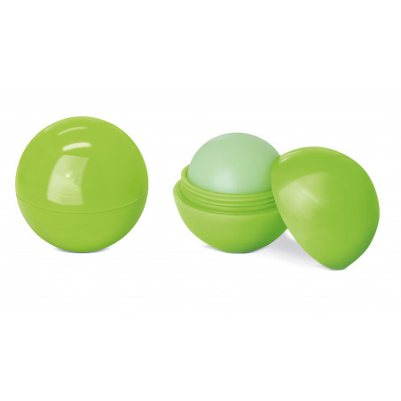 Baume à lèvres sphérique vert dans un sac en organza avec une carte pour la communion d'un garçon