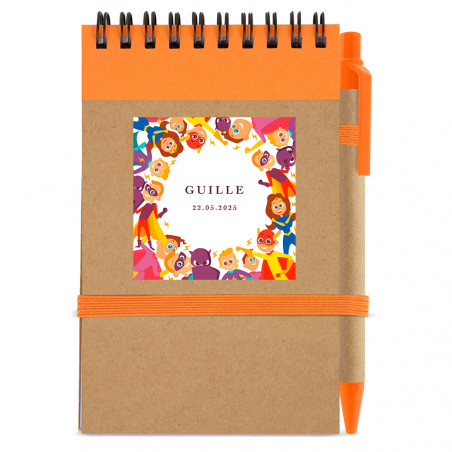 Cahier avec stylo et autocollant de super-héros 5x5 cm pour les détails