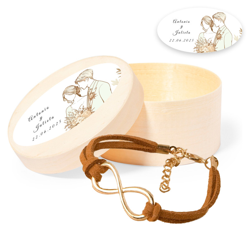 Bracelet infini doré dans une boîte en bois personnalisée avec un autocollant ovale romantique pour les mariages