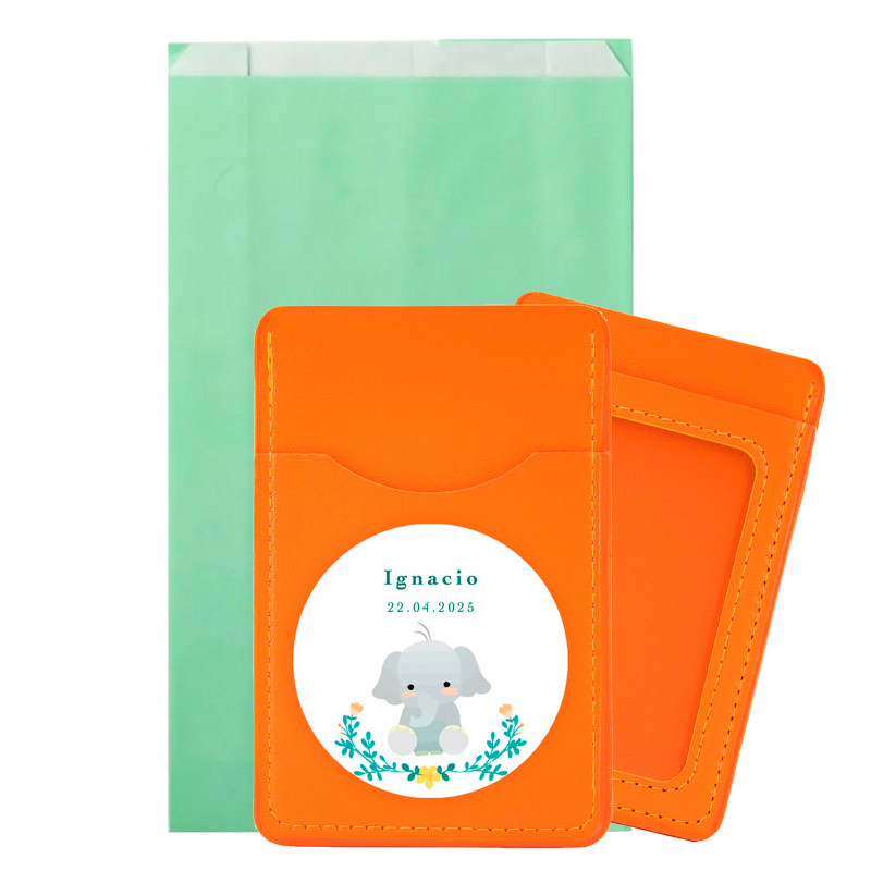 Porte-carte avec adhésif tendre éléphant présenté dans une enveloppe pour les détails du baptême