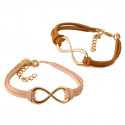Bracelet infini et chocolat en forme de coeur dans une boîte personnalisée pour mariage ou Saint Valentin