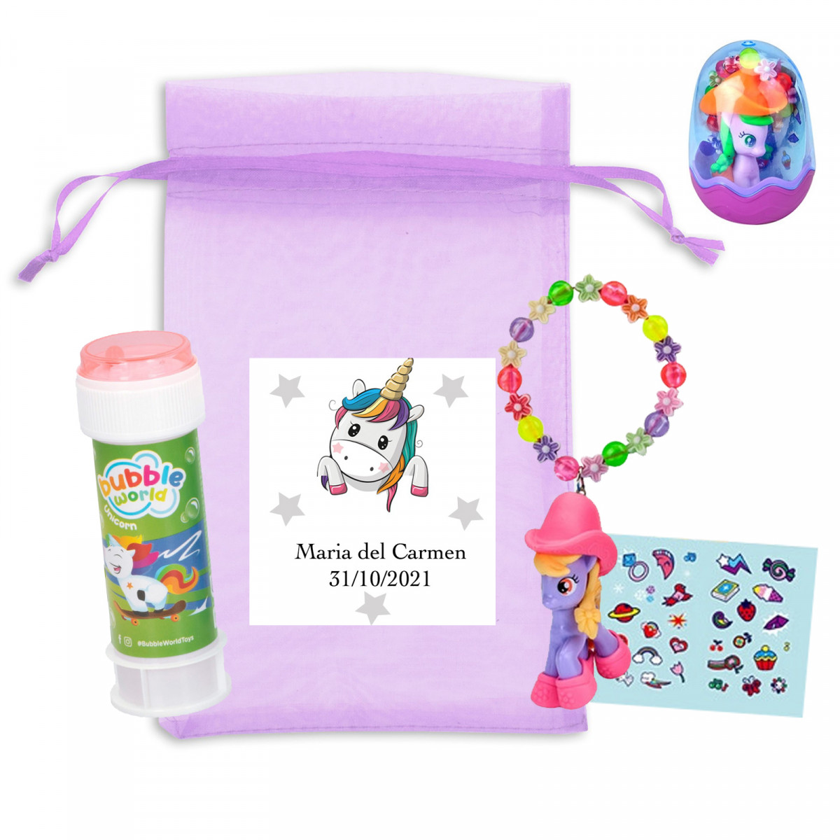 Bracelet avec poney et autocollants et bulleur dans un sac en organza violet avec un autocollant personnalisé pour un cadeau