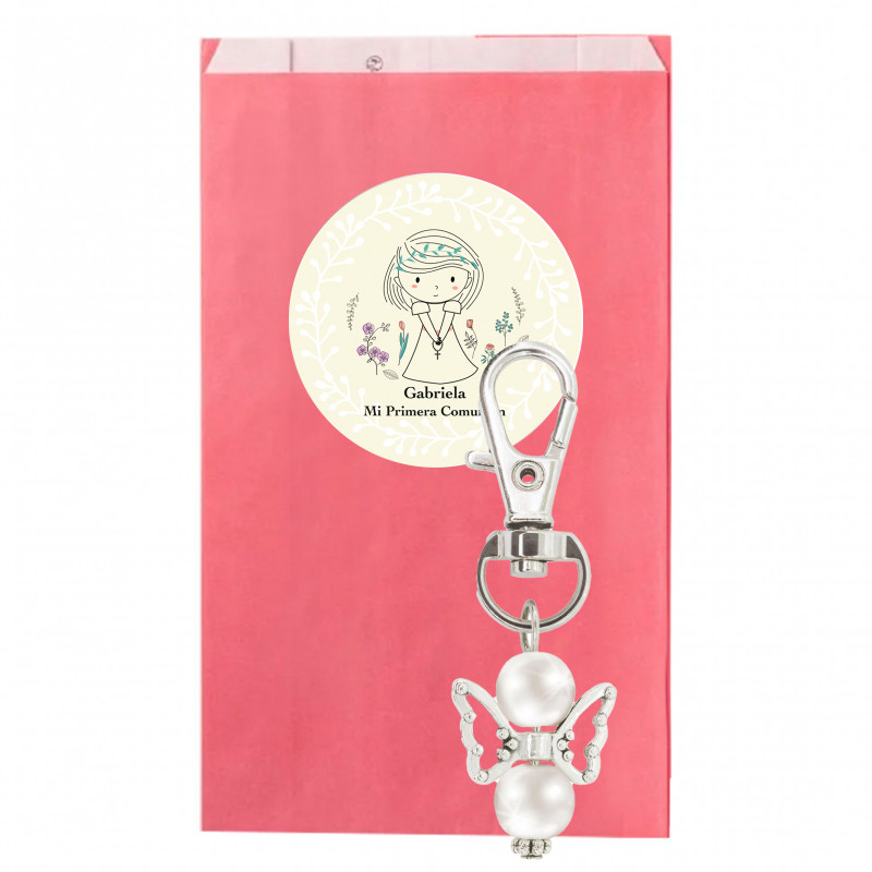 Porte-clés ange gardien avec adhésif première communion fille dans enveloppe kraft rose pour détails
