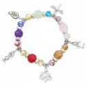 Bracelet avec charms dans une élégante boîte avec autocollant romantique à offrir