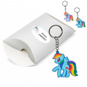 Porte-clés licorne dans une boîte rose avec autocollant licorne personnalisé pour les détails