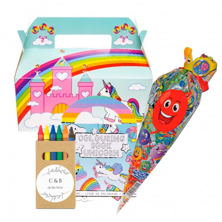 Cornet de bonbons avec livre de coloriage et boîte avec des crayons personnalisés dans une boîte licorne pour plus de détails
