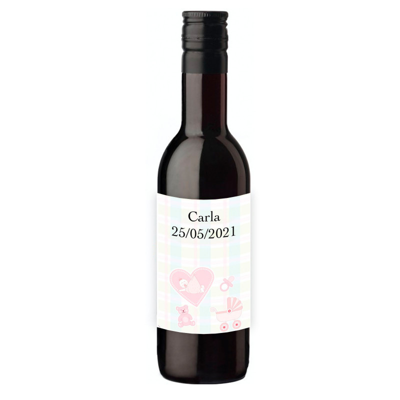 Vin rouge avec autocollant personnalisé pour les détails du baptême