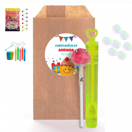 Pompero avec capuchon coeur et sucettes dans enveloppe avec adhésif personnalisable pour plus de détails