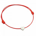 Bracelet en cordon avec cœur et bonbons dans un sac avec autocollant personnalisé à offrir