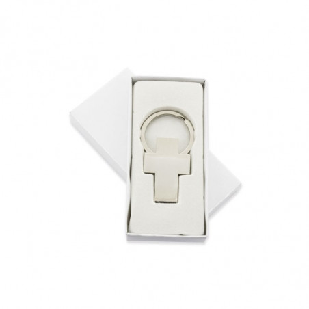 Porte-clés croix métallique dans une boîte personnalisée avec autocollant première communion garçon