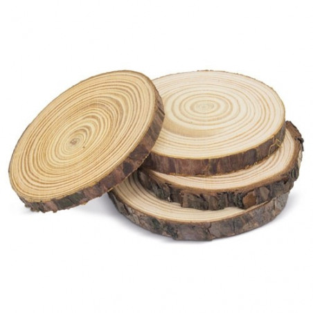 Sous-verres en bois naturel avec étiquette personnalisée, détail rustique et écologique pour les mariages