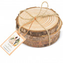 Sous-verres en bois naturel avec étiquette personnalisée, détail rustique et écologique pour les mariages