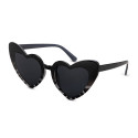 Lunettes de soleil design cœurs noires pour événements