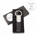 Porte-clés élégant dans une boîte de présentation personnalisée pour un cadeau de mariage