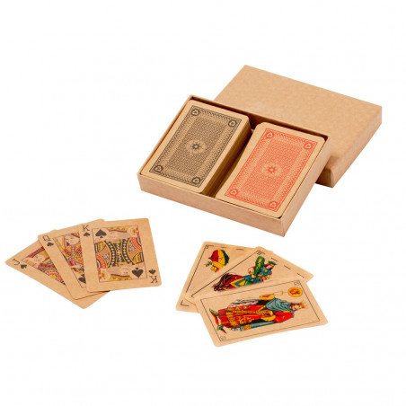 Jeux de cartes espagnoles et françaises dans une boîte avec un autocollant de baptême