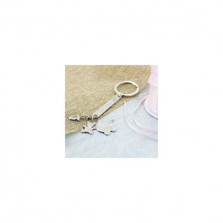 Porte-clé charm baptême dans un sac en tissu avec carte suspendue personnalisée à offrir