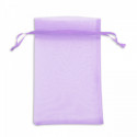 Porte-clés lilas avec carte de rappel dans un joli sachet en organza lilas pour les cadeaux de mariage.