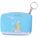 Portefeuille bleu avec un design de Sumikko Gurashi, charmant et fonctionnel pour un usage quotidien.