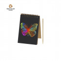Carnet magique avec autocollant personnalisable pour des détails enfantins