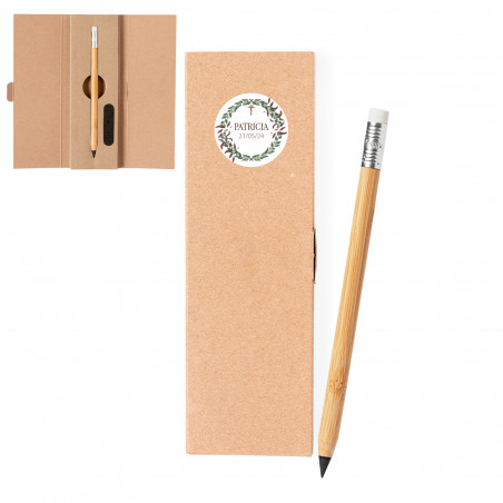 Crayon éternel avec gomme dans une boîte en carton avec autocollant couronne de feuilles à offrir