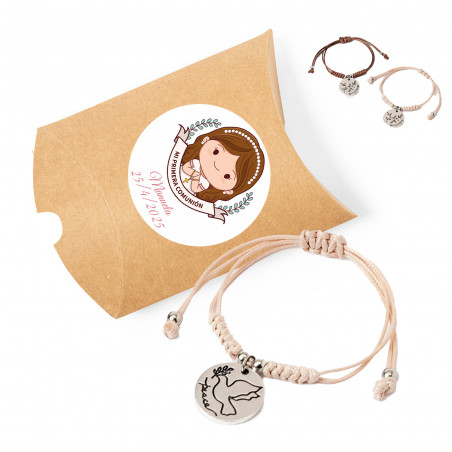 Bracelet de communion dans une boîte kraft personnalisable à offrir