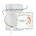Bracelet perles avec croix et carte personnalisée dans un sac en organza pour les souvenirs de première communion fille