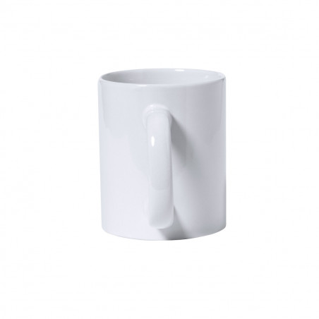 Serviette en forme de petit chien dans une tasse en céramique personnalisée avec un autocollant de première communion pour les
