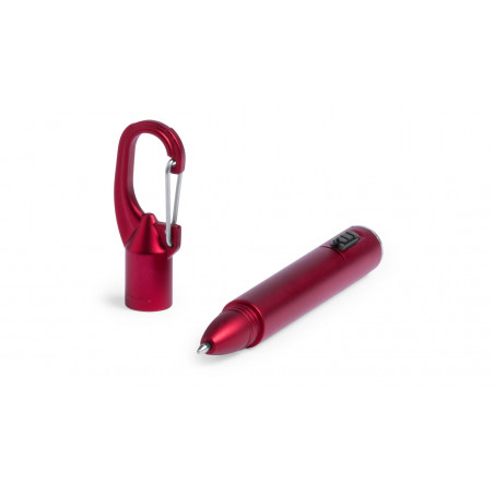 Stylo rouge avec lampe LED présenté dans une enveloppe grise et autocollant d'anniversaire personnalisé