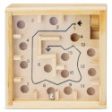 Labyrinthe en bois avec billes présenté dans un sac kraft